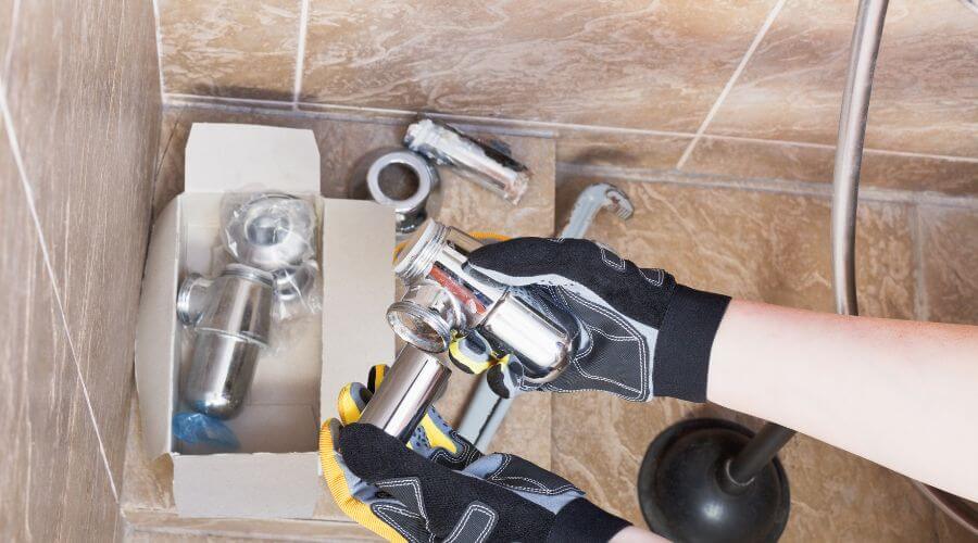 Professional gutter cleaning in Conejos, CO